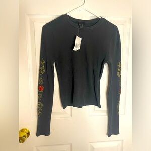 NWT EMBROIDERED LONG SLEEVE WAFFLE KNIT